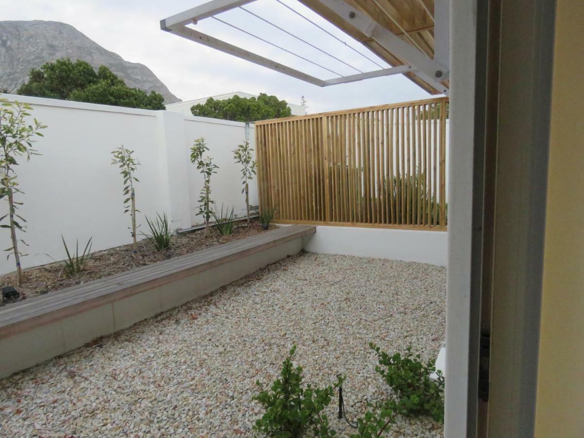 Troon Beach Cottage Hermanus Esterno foto